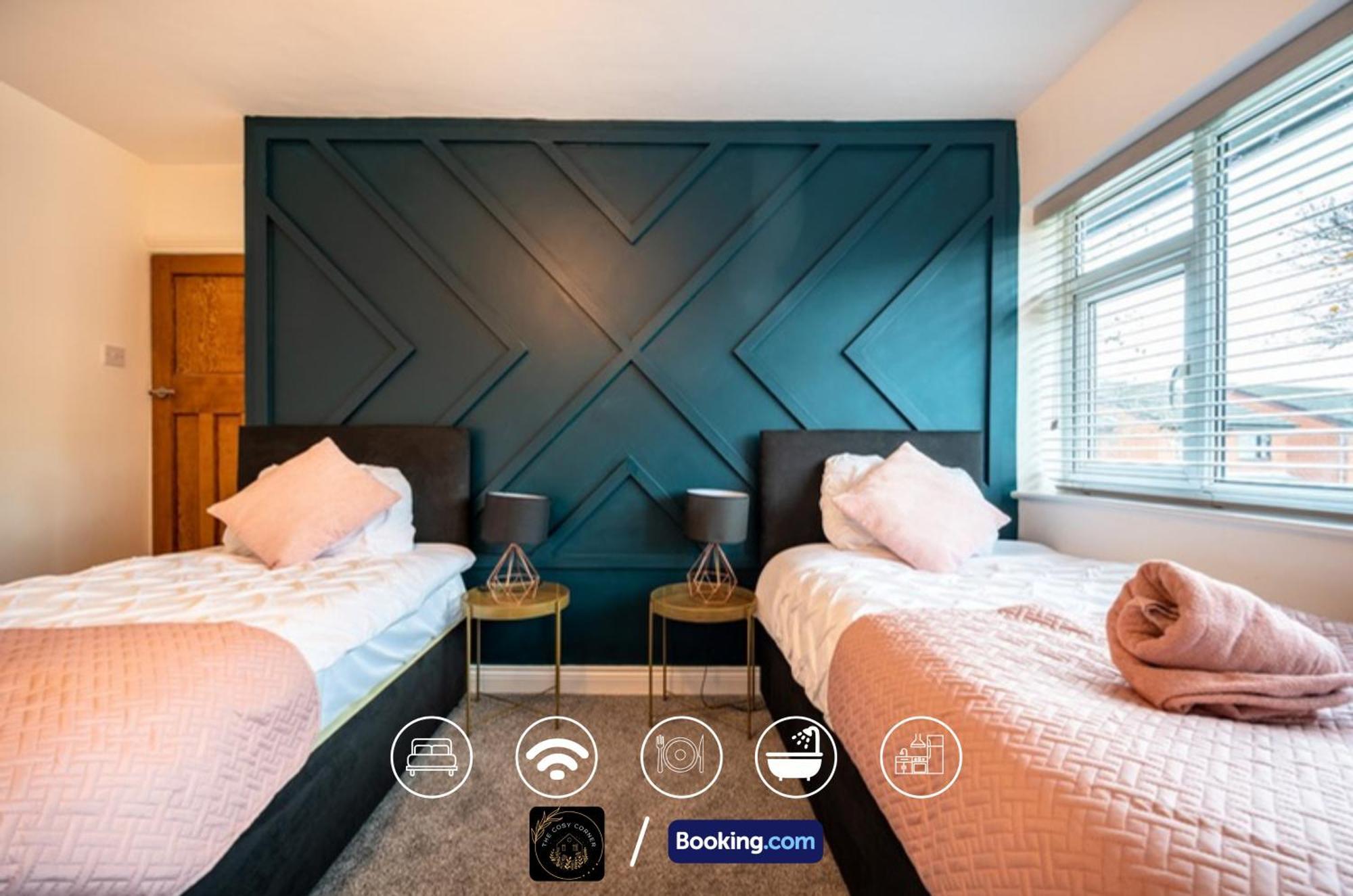 맨체스터 Cosy 3-Bed House, Garden & Free Parking In Stretford 아파트 외부 사진